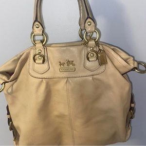 coach purse. tan.